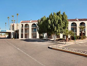 Ramada Limited Scottsdale Hotel Exterior photo